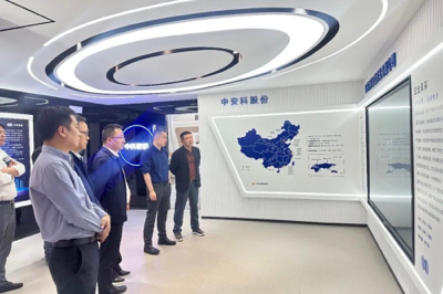 中国移动苏州公司领导一行莅临中安科子公司中科智能参观指导
